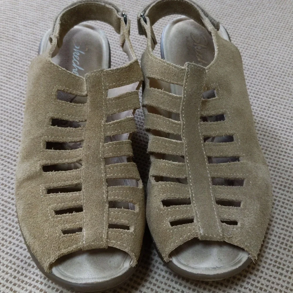 Skechers , Parallel Trapezoid, slingback wedge leather beige sandal. 8